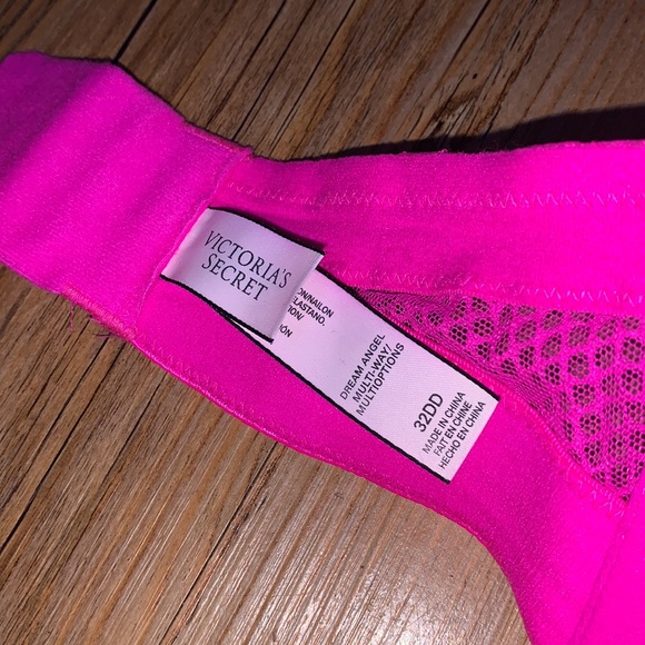 SOLD ON ANOTHER APP. 32DD Victorias Secret Dream Angel Multi-way - Picture 3 of 6